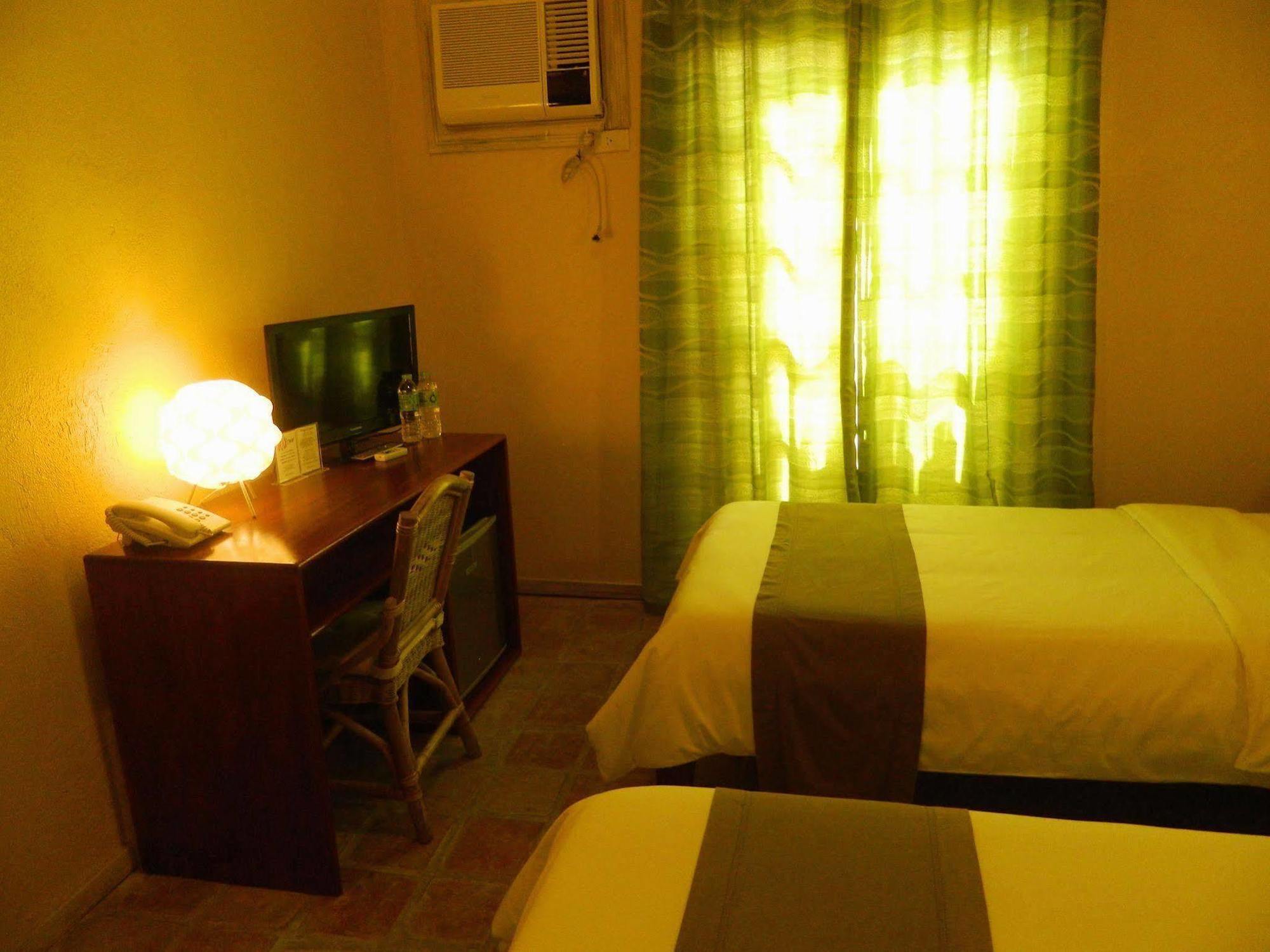 Sun Villa Beachfront Resort & Spa Balabag  Εξωτερικό φωτογραφία