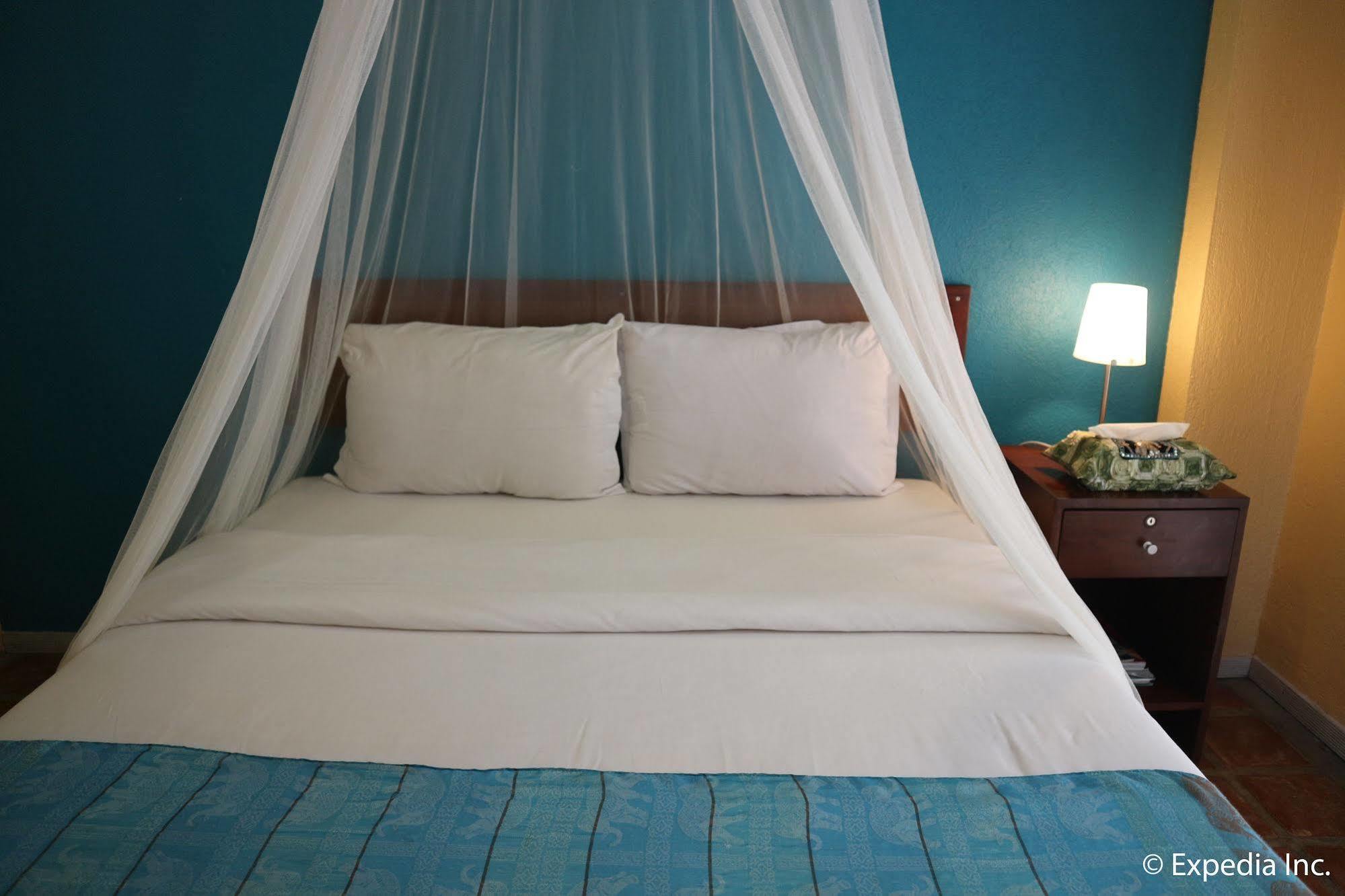 Sun Villa Beachfront Resort & Spa Balabag  Εξωτερικό φωτογραφία